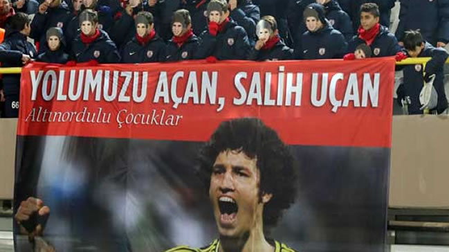 Altınordulu gençler Salih Uçan'a sahip çıktı