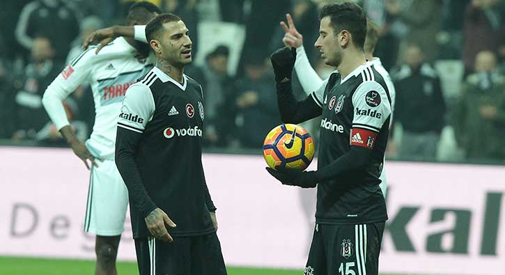 Beşiktaş'ta penaltı tartışması! Oğuzhan topu aldı ve...