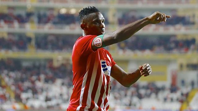 Beşiktaş'ın Samuel Eto'o ısrarı sürüyor