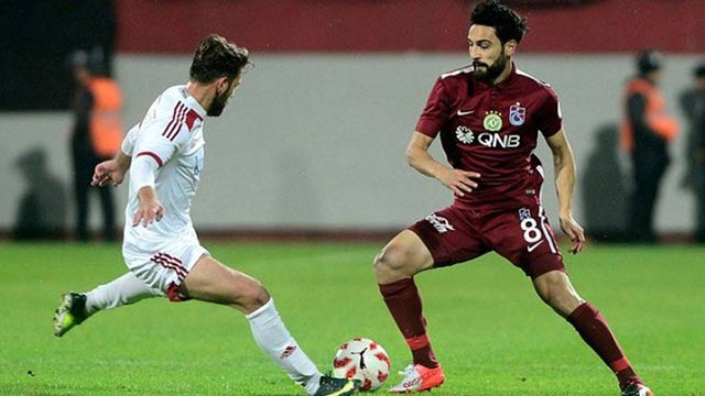 Trabzonspor, Mehmet Ekici ile anlaşma sağlayamadı