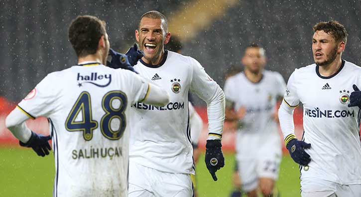 Fenerbahçe farka koştu: 6-0