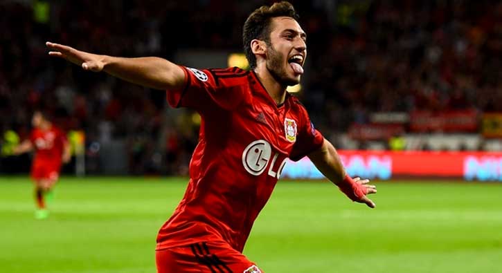 FIFA'dan Hakan Çalhanoğlu'na 4 ay men cezası!