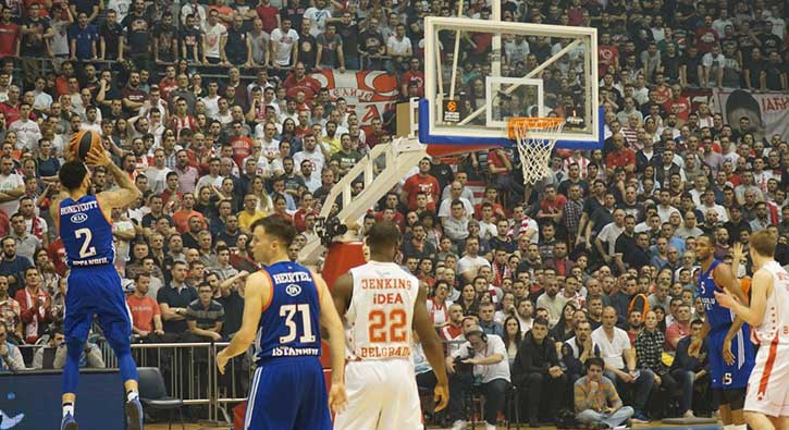 Efes, Kızılyıldız'ı farklı geçti