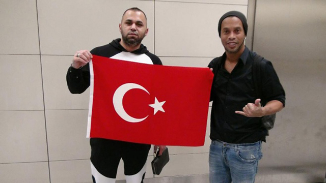Ronaldinho'dan Beşiktaş açıklaması