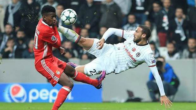 Cenk Tosun, dünya yıldızlarını geride bıraktı