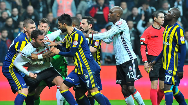 Olaylı derbinin ardından disiplin sevkleri açıklandı