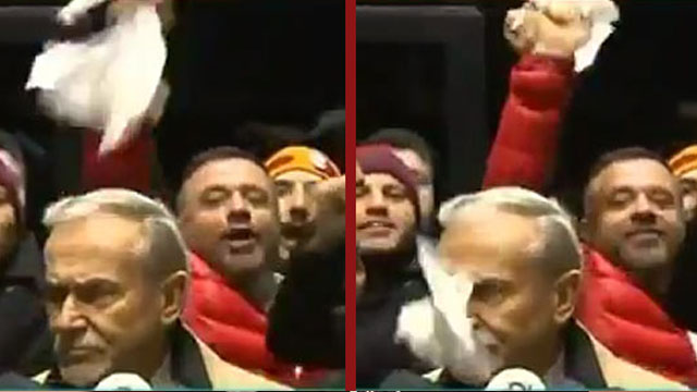 Maç sonu şok protesto!