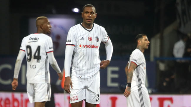 Beşiktaş iki sezon üst üste aynı krizi yaşadı