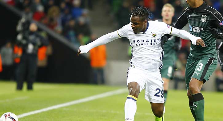 Fenerbahçe taraftarları Emenike'ye tepki gösterdi