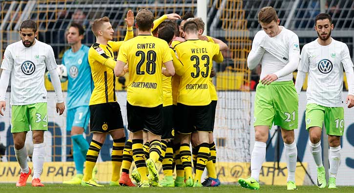 Dortmund, Gomezli Wolfburg'u rahat geçti