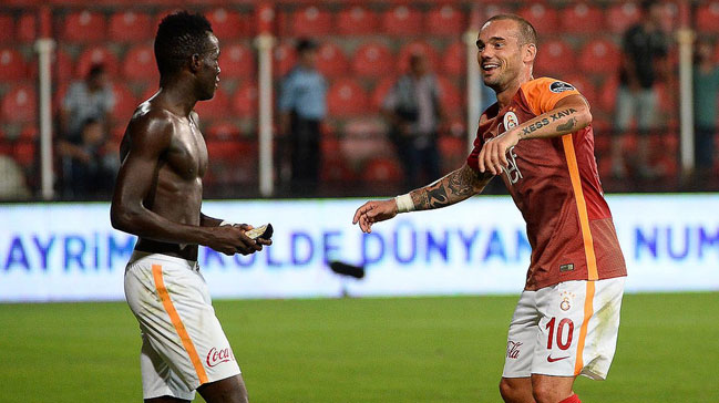 Galatasaray derbide tam kadro