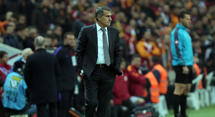 Şenol Güneş'ten ezeli rakiplerine gönderme