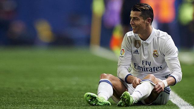 Cristiano Ronaldo tarihe geçti!