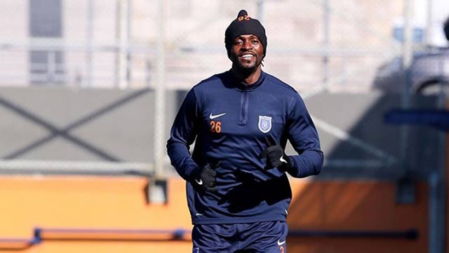 Başakşehir'e Adebayor müjdesi!