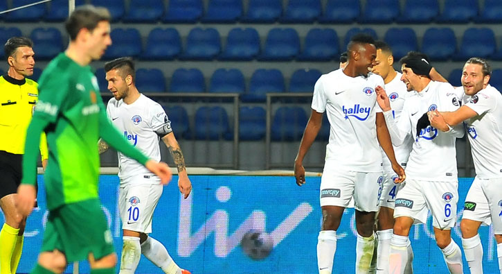 Kasımpaşaspor Ç.Rizespor'u rahat geçti 