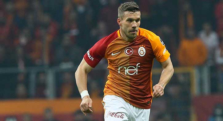 Podolski ayrılacak mı? İşte yanıtı...