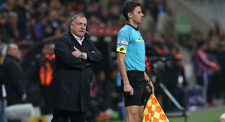 Dick Advocaat'tan olay hareket