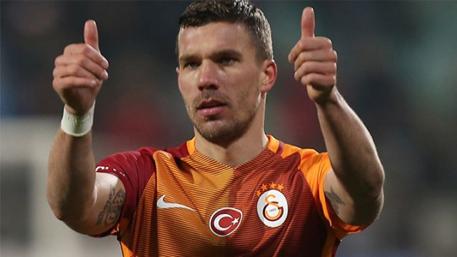 Galatasaray Podolski'yi KAP'a bildirdi!