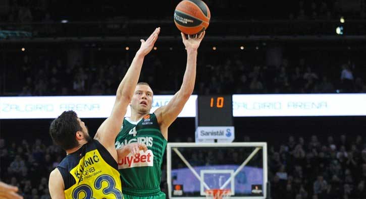 Fenerbahçe deplasmanda kazandı