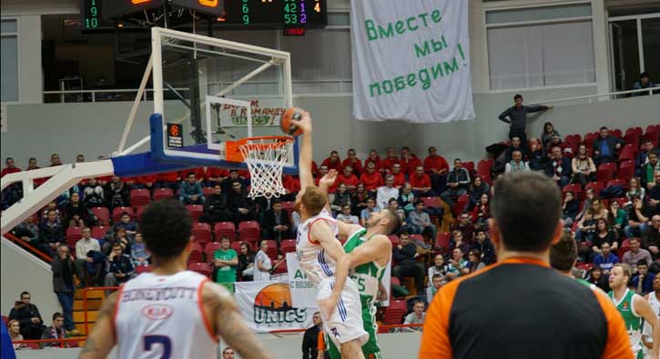 Anadolu Efes uzatmalarda güldü