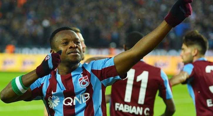Ogenyi Onazi: "Çok pozisyona giriyoruz ama atamıyoruz"