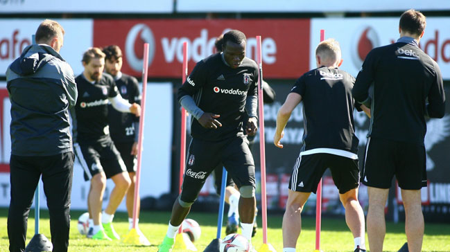 Beşiktaş'ta Olympiakos maçının hazırlıkları başladı