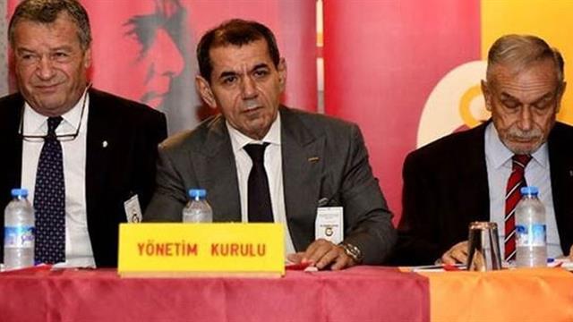 Galatasaray'da istifa depremi!