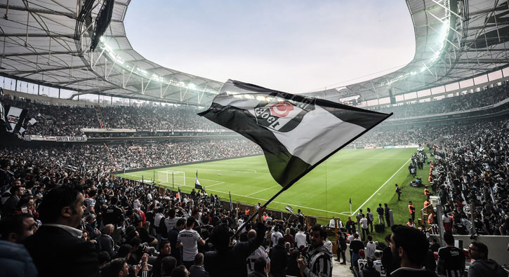 Vodafone Arena 2016'nın en iyi 2. stadı