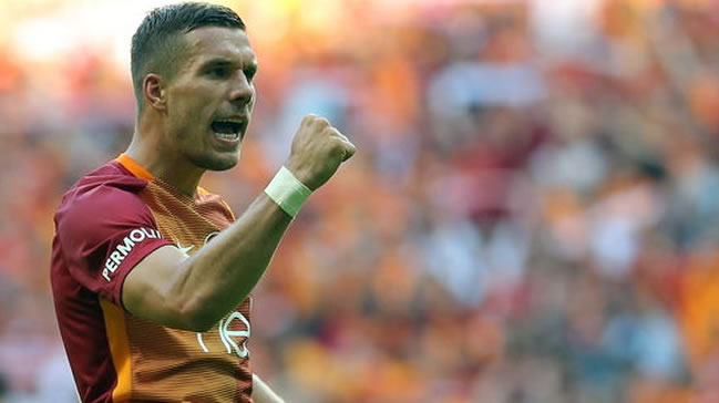 Yönetimden Podolski'ye konuşma yasağı