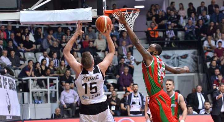 Beşiktaş Sompo Japan - Pınar Karşıyaka maçında olay!