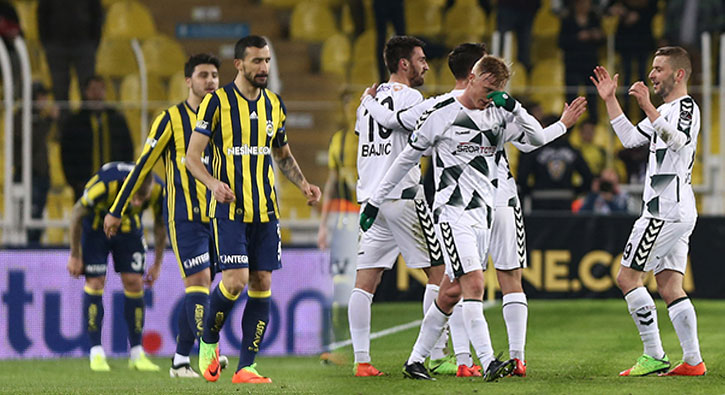 Fenerbahçe Kadıköy'de kayıp