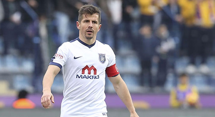 Başakşehir'e kötü haber! Emre Belözoğlu...