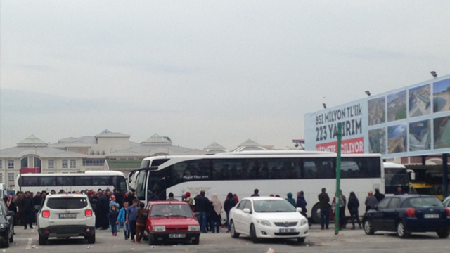 Taraftar kavgası kanlı bitti: 1 ölü, 2 yaralı!