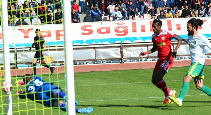 Şanlıurfaspor, Sivas'ı devirdi! 8 maç aradan sonra...