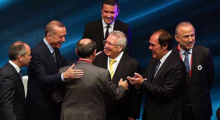 Futbol Zirvesi'nde müthiş kare!