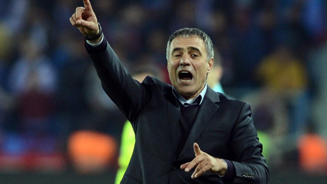 Ersun Yanal'a çılgın teklif