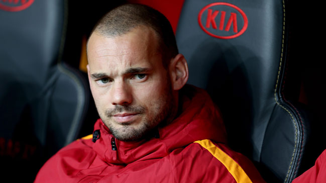Sneijder'den ayrılık açıklaması: Sezon sonunda...