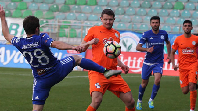 Çaykur Rizespor Dinamo Batumi'yi 3-1 yendi