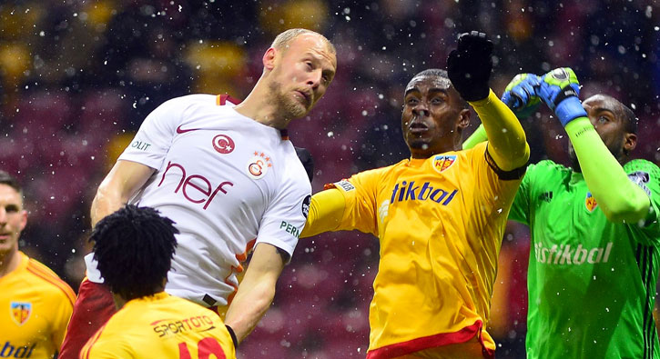 Larrys Mabiala için transfer açıklaması