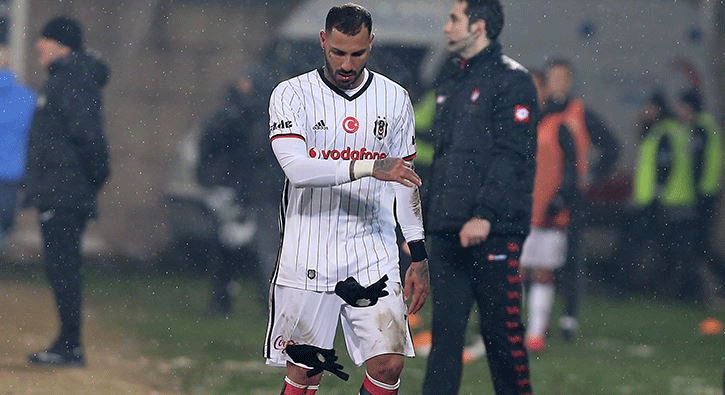 Manzdukic geliyor Quaresma gidiyor