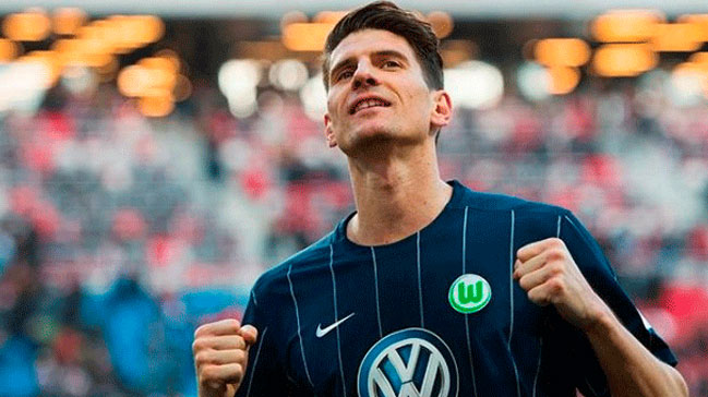 Beşiktaş Mario Gomez'le sözleşti