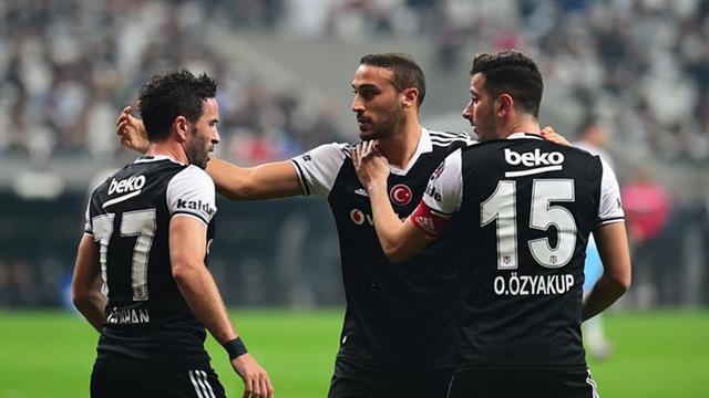 Beşiktaş iki yıldızını elinden kaçırmamak için harekete geçti