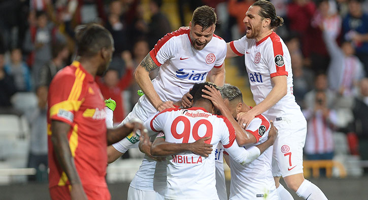 Antalyaspor uzatmalarda gelen golle güldü