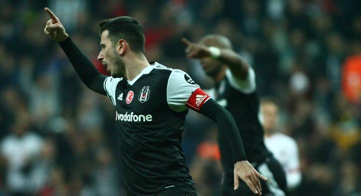 Beşiktaş 3 attı Başakşehir'le aradaki farkı 5'e çıkardı