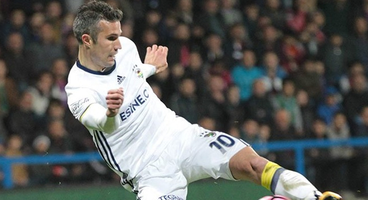 Paris Saint Germain'in hedefi Robin Van Persie