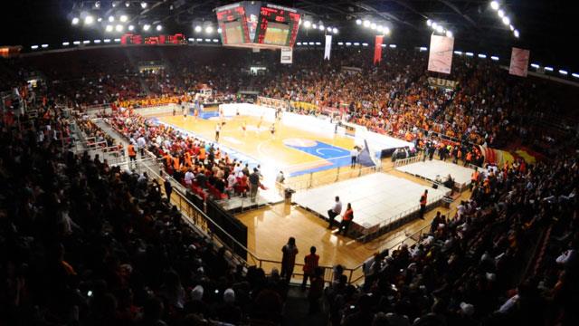 Abdi İpekçi Spor Salonu yıkılıyor