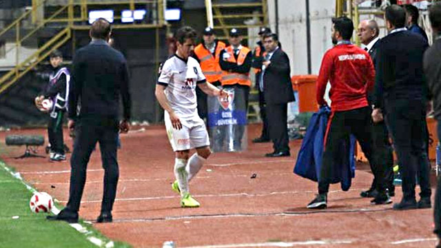Emre Belözoğlu'ndan o haberlere yalanlama geldi