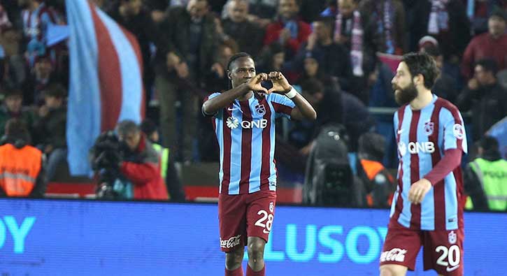 Rodallega'dan çılgın deneme! Santradan şut ve...