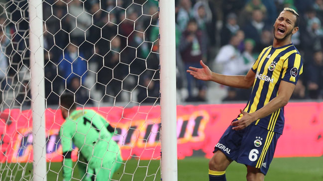Advocaat'tan Josef de Souza'ya yeni görev