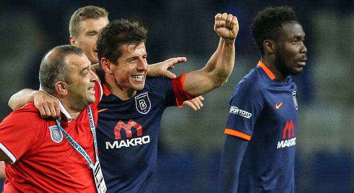 Maç sonu Başakşehir'den Galatasaray'a olay gönderme!